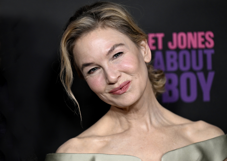 Ρενέ Ζελβέγκερ: Άγαλμα της «Bridget Jones» στην πλατεία Λέστερ του Λονδίνου