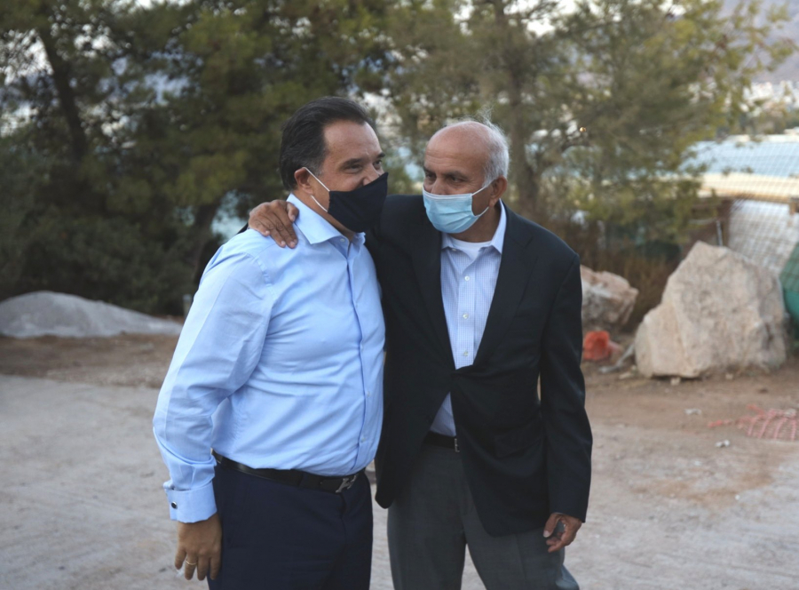 Ο Άδωνις Γεωργιάδης ευχαρίστησε τον Πρεμ Γουάτσα - Ξενάγηση στην επένδυση της Grivalia, στη Γλυφάδα