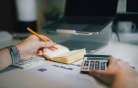 Πώς θα εισπραχθούν φορολογικά έσοδα 73 δισ. ευρώ το 2026