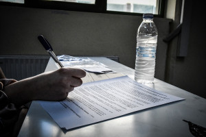 Πανελλήνιες 2020: Το «δυσβάσταχτο» κόστος σπουδών καθορίζει τις προτιμήσεις των μαθητών