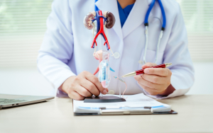 Καρκίνος του Προστάτη: Από τη Διάγνωση στην Ίαση