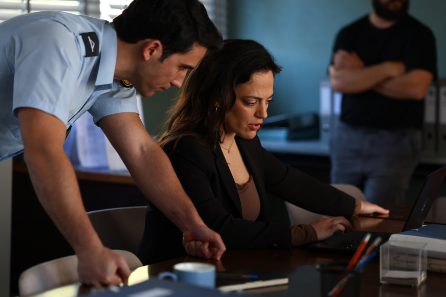 «Διάφανη Αγάπη»: Ένα νέο προαίσθημα κυριεύει το μυαλό του Στέφανου