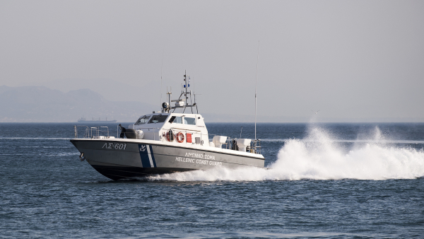 Ναυάγιο στη Σάμο: Βρέθηκε ένας αγνοούμενος – Συνεχίζονται οι έρευνες για ακόμη τρεις