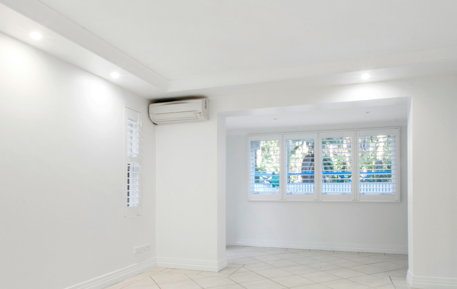 Κλιματιστικό: Να μένει ανοιχτό όλη μέρα ή να το κλείνουμε;