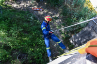 Περιπέτεια για νεαρό ζευγάρι στην Κέρκυρα, έχασε τον προσανατολισμό του και βρέθηκε σε απόκρημνο βράχο