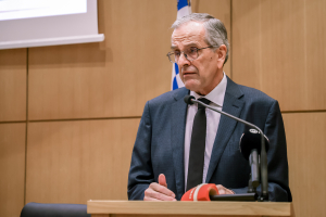 MRB: Ισχυρή η διείσδυση Σαμαρά στη βάση της ΝΔ – Ένας στους τέσσερις ψηφοφόρους δηλώνει ότι θα τον ψήφιζε