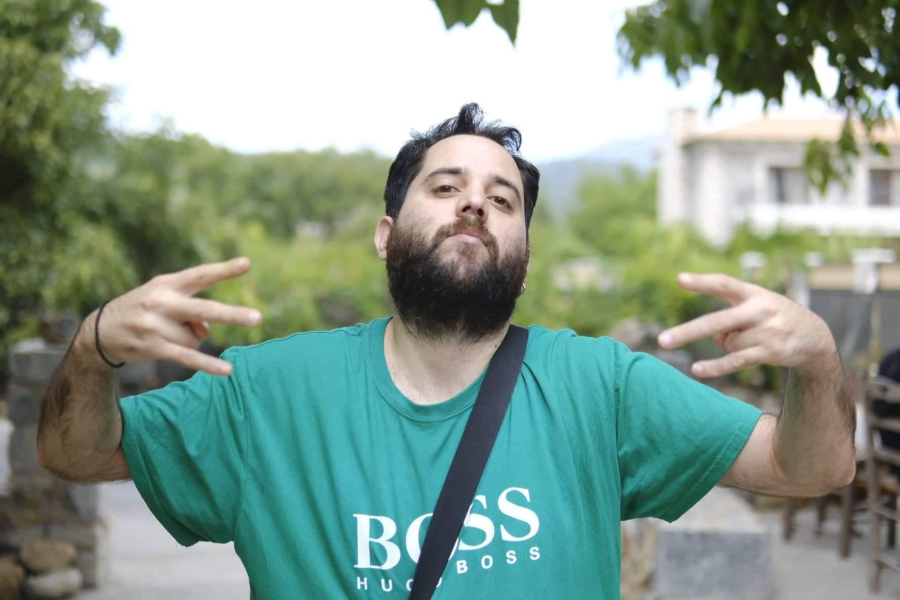 Θλίψη στην Κρήτη: Πέθανε ο 37χρονος ράπερ Αιφνίδιος