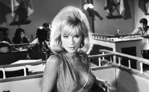 Αλίκη Βουγιουκλάκη: Αυτή ήταν η τελευταία της παράσταση (Βίντεο)