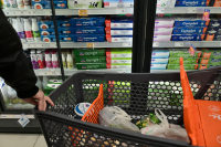 ΠΑΣΟΚ: Δεν αποδίδουν τα μέτρα της κυβέρνησης κατά της ακρίβειας