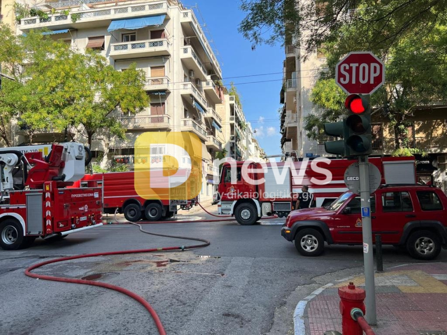 Έκρηξη στην Αχαρνών: Εγκαυματίας και απεγκλωβισμός ατόμου από τη φωτιά στο κατάστημα φιαλών υγραερίου (εικόνες, βίντεο)