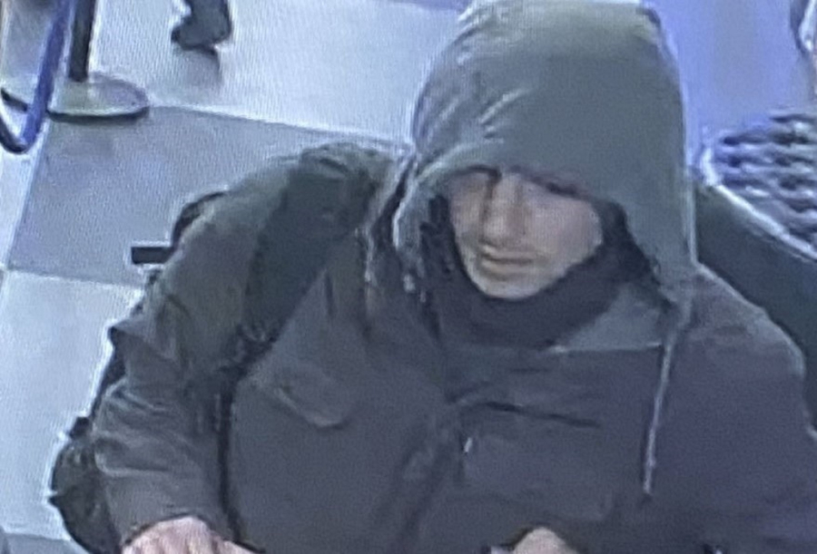 Δολοφονία του CEO της UnitedHealth: Συνελήφθη ο 26χρονος δράστης- Με όπλο και χειρόγραφο μανιφέστο