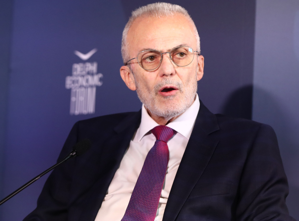 Αινιγματική παρέμβαση Μαύρου της MRB «δείχνει» προς ΠΑΣΟΚ για τη «στημένη δημοσκόπηση» της Interview