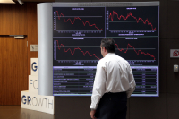 Με πτώση έκλεισε το Χρηματιστήριο Αθηνών , αλλά διασώθηκαν οι 2.100 μονάδες