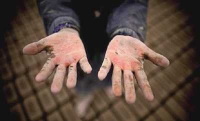 Ανθεί η παιδική εκμετάλλευση εν μέσω οικονομικής κρίσης