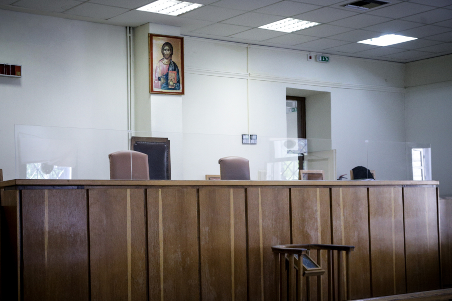 Ηράκλειο: 17,5 χρόνια κάθειρξη σε διευθυντή Γυμνασίου για σεξουαλική κακοποίηση μαθήτριας