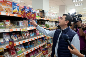 Σκρέκας: Τα προϊόντα της «μόνιμης μείωσης τιμής» έχουν αυξήσει το τζίρο τους κατά 15-20%