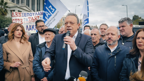 Φάμελλος: «Ο ΣΥΡΙΖΑ-ΠΣ στηρίζει τις κινητοποιήσεις των επαγγελματιών των ταξί ενάντια στα σχέδια της κυβέρνησης