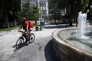 Καύσωνας: Χωρίς delivery την Παρασκευή, οι ώρες – Όλα τα μέτρα προστασίας για τους εργαζόμενους