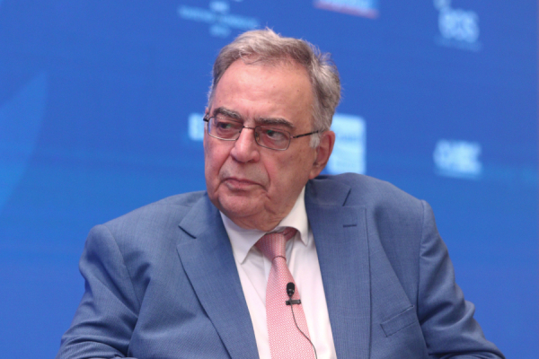 Το νέο βιβλίο του Ν. Χριστοδουλάκη - Σφοδρή κριτική σε Μητσοτάκη - Θετικά για την περίοδο διακυβέρνησης Τσίπρα - Τι γράφει ο πρώην «τσάρος»