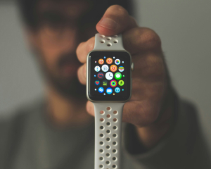 Πέντε δημοφιλή gadgets που μπορούν να πάρουν εύκολα φωτιά