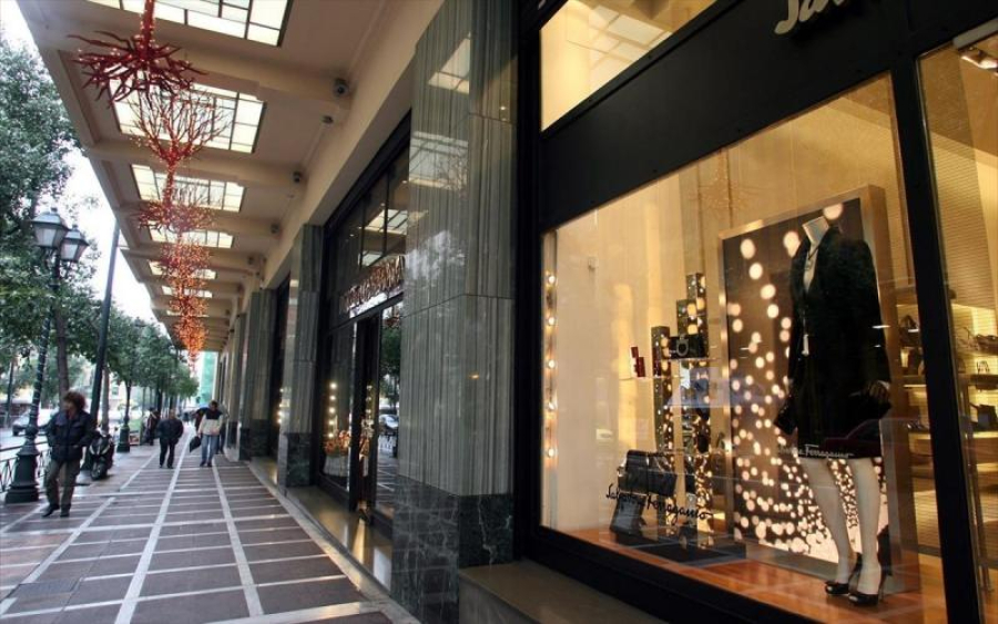 Με εορταστικό ωράριο ανοιχτά τα καταστήματα - Πώς θα λειτουργήσουν μέχρι την Πρωτοχρονιά