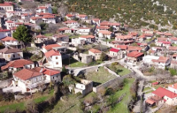Κολοκοτρωνίτσι: Πού βρίσκεται τελικά το χωριό από το «Καφέ της Χαράς»