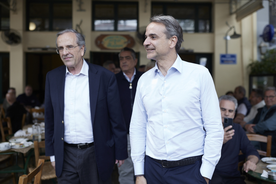 Ο Σαμαράς παίρνει τ΄ όπλο του! - Σηκώνει το γάντι του Μαξίμου και ετοιμάζεται για σκληρό ροκ!