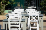 Αλλαγές στις αποστάσεις τραπεζοκαθισμάτων σε καφέ και εστιατόρια - Ποιοι χώροι εξαιρούνται