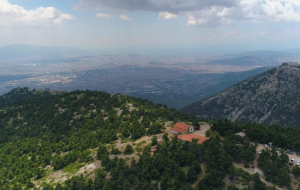 Οι 3 πιο οικονομικοί προορισμοί για τα Χριστούγεννα στην Ελλάδα