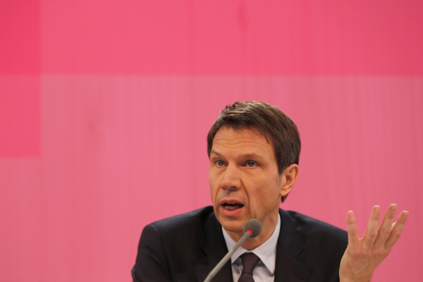 Επικεφαλής Airbus: Η Ευρώπη χρειάζεται πυρηνικά όπλα για να αντιμετωπίσει τον Πούτιν