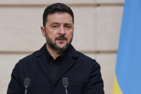 Ζελένσκι: Τα πυρομαχικά δεν μπορεί να αποθηκεύονται κοντά σε κατοικίες