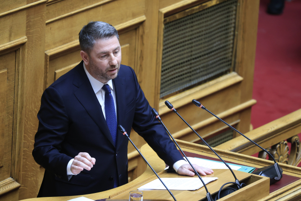 Σύγκρουση κορυφής στη Βουλή για το κράτος δικαίου – Η ομιλία του Νίκου Ανδρουλάκη