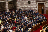 Οξεία πολιτική αντιπαράθεση στη Βουλή