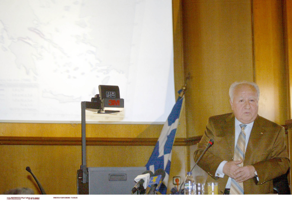 Η Θεσσαλονίκη «αποχαιρετά» τον σπουδαίο σεισμολόγο Βασίλη Παπαζάχο