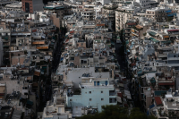 Στεγαστική Πολιτική: Το ερώτημα των 6,5 δισ. ευρώ - Ποιοι θα χτίσουν τα «φθηνά» σπίτια;
