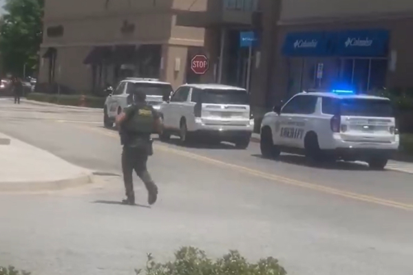 Πυροβολισμοί σε εμπορικό κέντρο στη Λουιζιάνα - Τουλάχιστον 10 τραυματίες (Βίντεο)