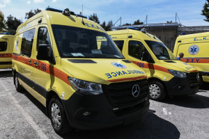 Αρχές του 2027 η παραλαβή 255 ασθενοφόρων για τον στόλο του ΕΚΑΒ