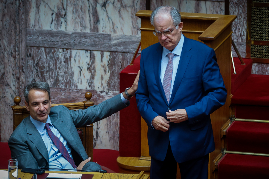 Υποψήφιος βουλευτής ΝΔ καλεί Μητσοτάκη να τον διαγράψει και λόγω ...Τασούλα!