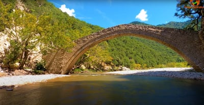 Ένας επίγειος παράδεισος στα νερά του Ταυρωπού (βίντεο)
