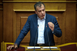 Θεοδωράκης: Νιώθουμε θυμό για τη διάλυση της Κ.Ο- Είμαστε αποφασισμένοι να είμαστε παρόντες στις ευρωεκλογές