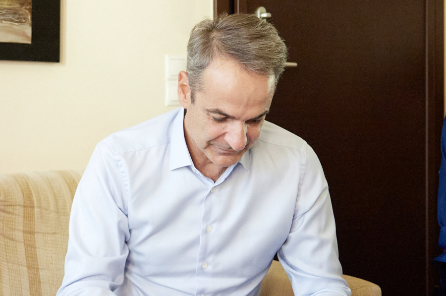 Όπου γάμος και χαρά ο... Κυριάκος πρώτος!