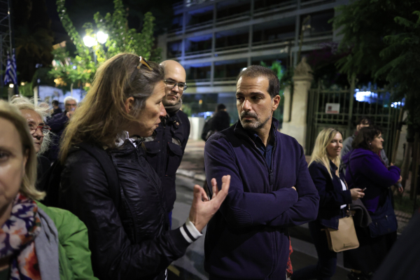 Γ. Σακελλαρίδης: Ο κόσμος βρίσκεται ξεκάθαρα στο χείλος της αβύσσου