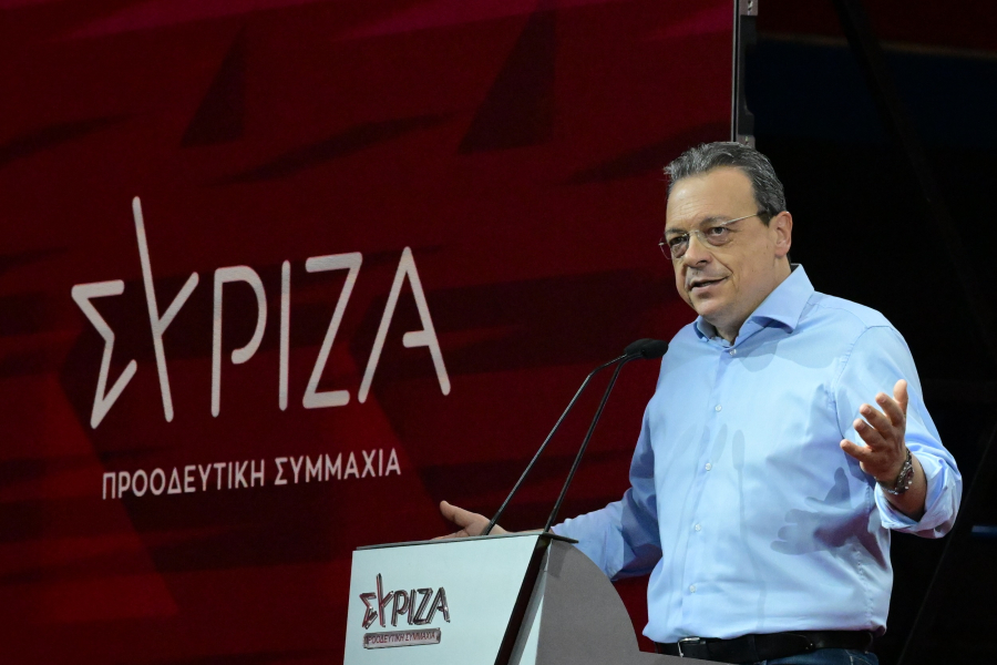 Ξεκίνησαν τα τετ α τετ Φάμελλου με βουλευτές: «Απαιτείται σοβαρότητα από όλους»