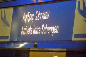 Συνδικάτα: «Κάτω τα χέρια από τη Σένγκεν»