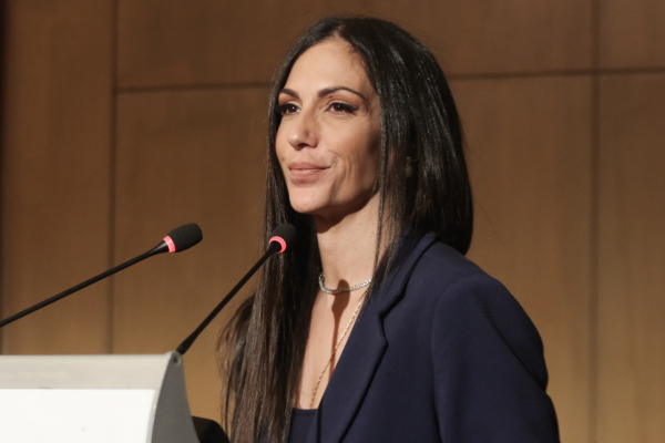 Η Ανθή Βούλγαρη απαντά στον Γεωργιάδη: «Είστε ψεύτης, δεν σας έβρισα»