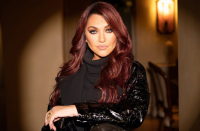 Καίτη Γαρμπή: «Πολλοί καλλιτέχνες είμαστε ψεύτες, τον μπερδεύουμε τον κόσμο και μας πιστεύει»