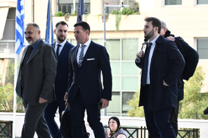 «Σπαρτιάτες»: Ομόφωνα αθώοι οι βουλευτές για εξαπάτηση εκλογικού σώματος - Και ο Κασιδιάρης