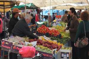 Αιτήσεις για τη χορήγηση αδειών λαϊκών αγορών στην Λάρισα