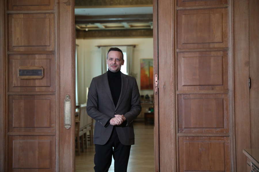 Χάρης Δούκας: Επαναφορά στις εργοστασιακές ρυθμίσεις του ΠΑΣΟΚ, «όχι» σε συγκυβέρνηση με ΝΔ