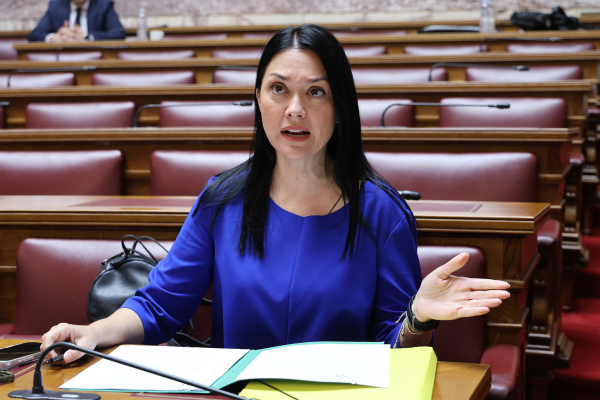 Γιαννακοπούλου σε «γραμμή» Κακλαμάνη: Δυσκολεύει ο στόχος της «πρώτης θέσης έστω και με μία ψήφο διαφορά»